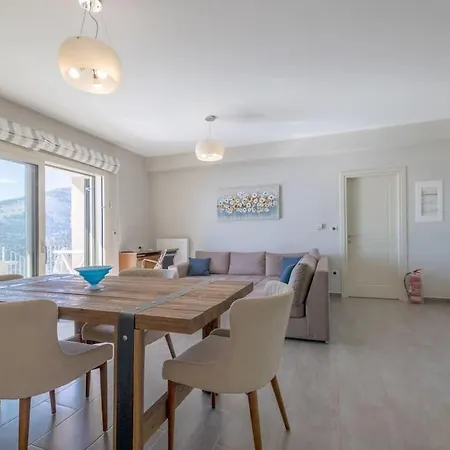 Olive Grove فيلة أيّا إفيميا